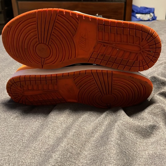 Mens Jordan 1 Low Orange, Black, White Size 10 - Picture 7 of 8